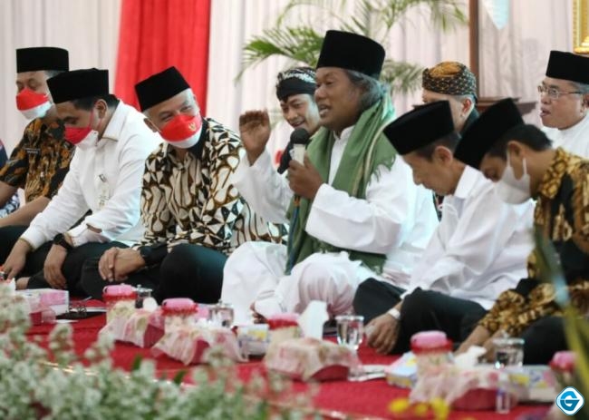 Gus Muwafiq; Agama Jangan Dijadikan Pencabik Persatuan
